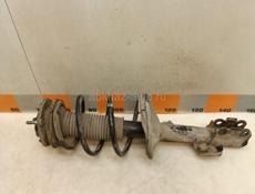 Амортизаторы передние 