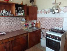 Аэропорт, 4 комнатная кв + подвал.