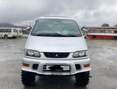 Mitsubishi Dingo