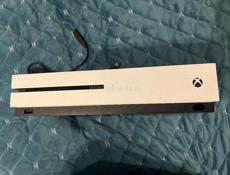 PS 4 pro. Xbox one S