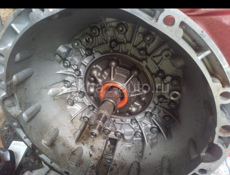 Коробка на мерс 210 с бубликом.автомат типтроник.обьем 3.2