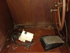 Продам швейную машинку