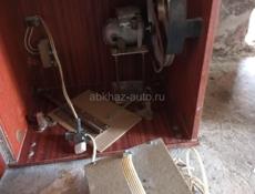 Продам швейную машинку