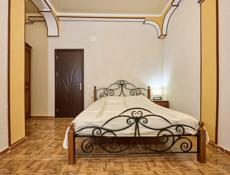 ГОСТИНИЦА С 2-ЭТАЖНЫМ ДОМОМ