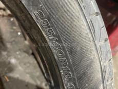 R18 255/40 255/40 R18 