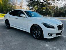 Infiniti M35