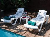 Шезлонги пляжные