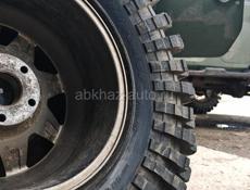 Maxxis M8060 Trepador 37/12.5 r17