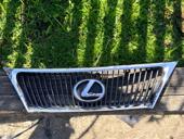 Lexus is рестайлинг 