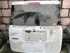 Тойота сиента двери