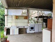 БЕЛЬЭТАЖНЫЙ ДОМ  В СУХУМЕ В РАЙОНЕ ЧАНБА