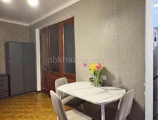 3 - К. КВАРТИРА В ЦЕНТРЕ СУХУМА