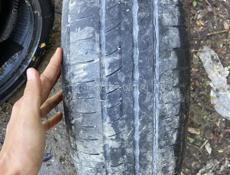 Покрышки б/у всё в месте от дам за 5000 тысяч 