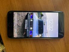 Продаю iPhone 7+