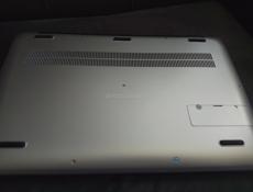 Ноутбук новый  есть 3 игры виндовс настроен 