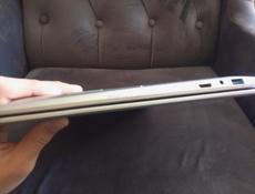 Ноутбук новый  есть 3 игры виндовс настроен 