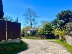 УЧАСТОК 4 СОТКИ С ФУНДАМЕНТОМ В СУХУМЕ УЛ. ТРАПШ