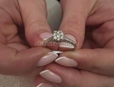 Кольцо с бриллиантами 