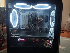 Продам системник в идеальном состоянии полный комплект клавиатура  мышка монитор и колонки