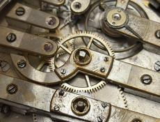 Серебряные часы 