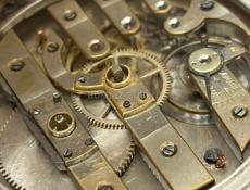 Серебряные часы 