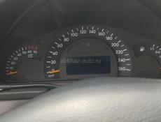 Mercedes-Benz 200-Series