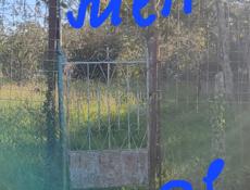 В конце каштака, 500 м море.