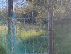 В конце каштака, 500 м море.