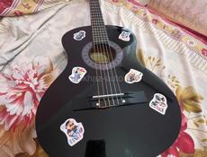 ПРОДАЕТСЯ КЛАССИЧЕСКАЯ ГИТАРА