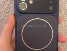 Продаю айфон 12 АКБ 100 не менялось 128 гигабайт все вопросы по телефону 