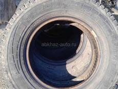 Продаю покрышки зимние R15 215на 70 