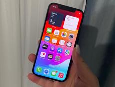 Айфон 12 128 гб . Телефон не ломался не вскрывался в ремонте не был весь в оригинале зарядку держит весь день 