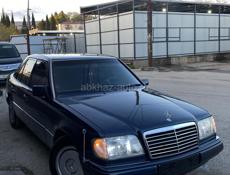 Mercedes-Benz 124