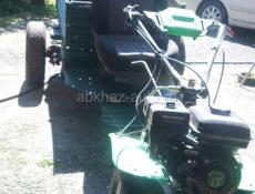 Срочно продается два крота с прицепом один новый