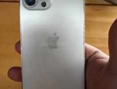 срочно айфон 12 про макс в очень хорошем состоянии торг есть  