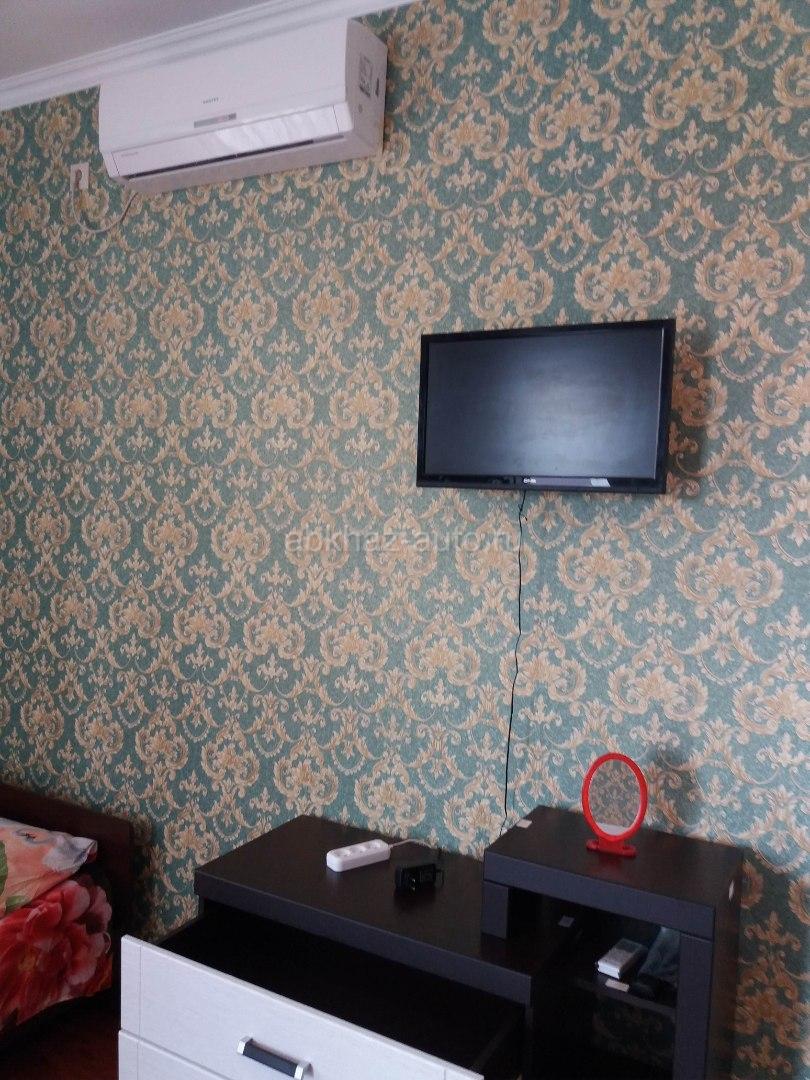 Сдаются комнаты в частном доме в Пицунде(район Птицефабрики)