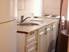 Сдается двухкомнатная квартира до конца июня 