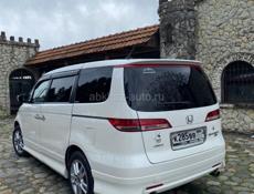 Honda Еlysion