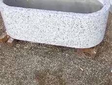 Цветочные вазоны 