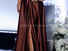 Продаю два вечерних платья