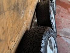 Диски R17 225/50 Тойота лексус Шины в хорошем состоянии комплект с дисками 