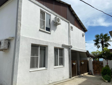 Дом в Гудауте 1-я береговая линия 