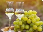 Продаю чачу 60 градусов и чёрное вино 