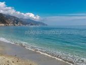 ГАГРА: УЧАСТОК НА БЕРЕГУ МОРЯ (Кемпинг) 21 сотка