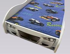 Продаю кровать с матрасом в отличном состоянии 