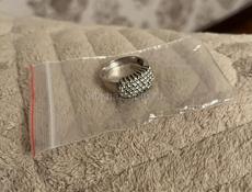 Бриллиантовое кольцо 