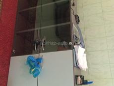 Продаются столы и шкаф по 15т.