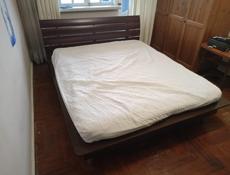 Продам кровать б/у