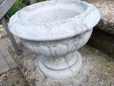 Вазоны бетонные 