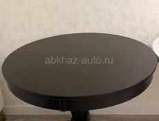 Продается  стол в хорошем состоянии (торг)